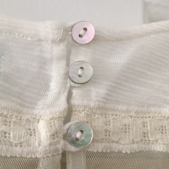 Kimchi Blue White Top - Picture 3 of 7